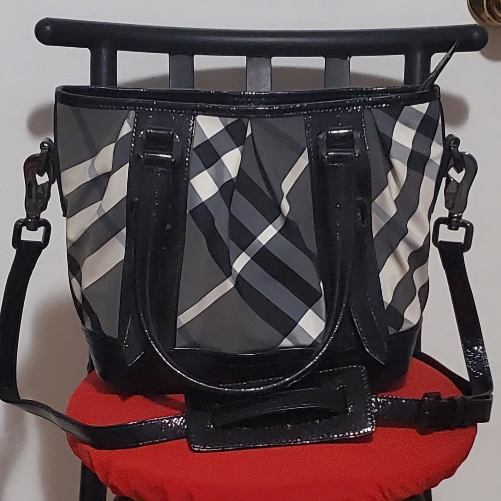 Burberry Black And White Large Shoulderbag Handbag - Picture 4 of 12